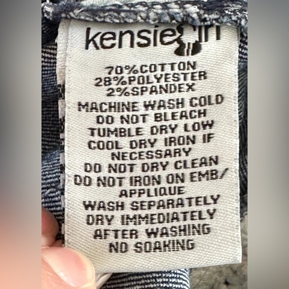 Kensie Girl Denim Embroidered Lace Trim size 10 Shorts - Picture 4 of 8